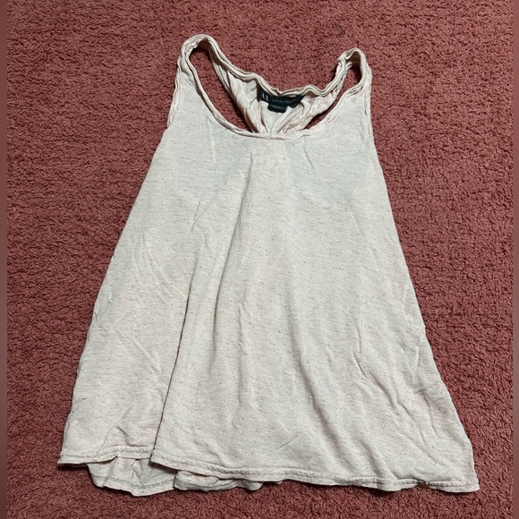 ⭐️ 2/$8 - Women’s Tank ⭐️ - Picture 3 of 8